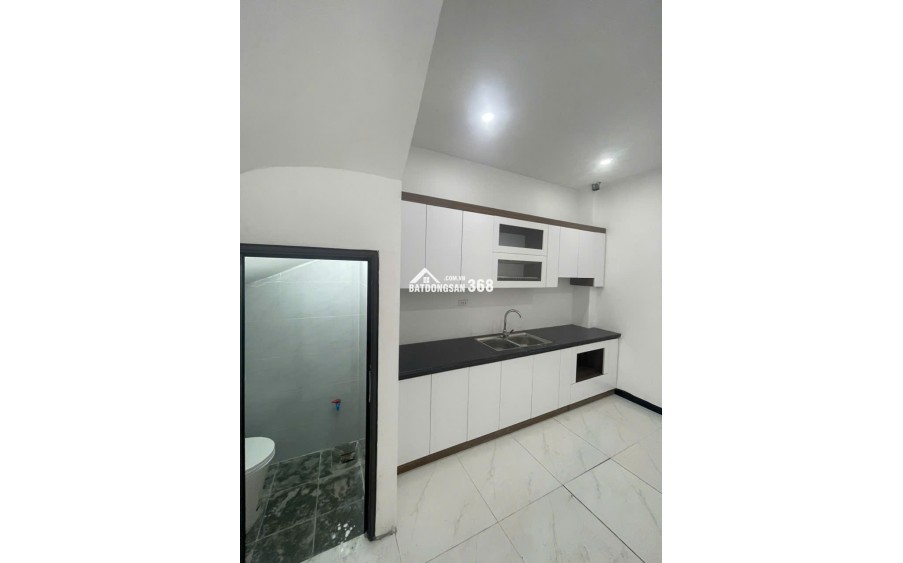 NHÀ 3 TẦNG - NGÕ Ô TÔ - GIÁ CHỈ 2,X TỶ